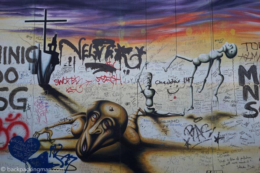 east-side-gallery-art-berlin-wall-5