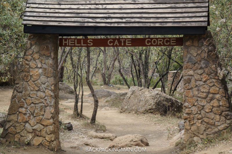 hiking hells gate