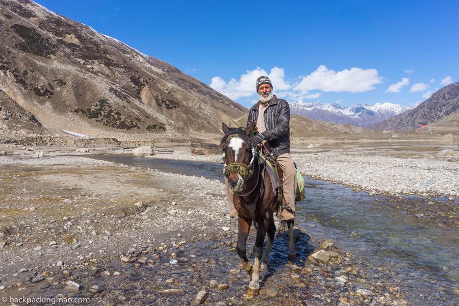 horse ride lake Saiful Muluk