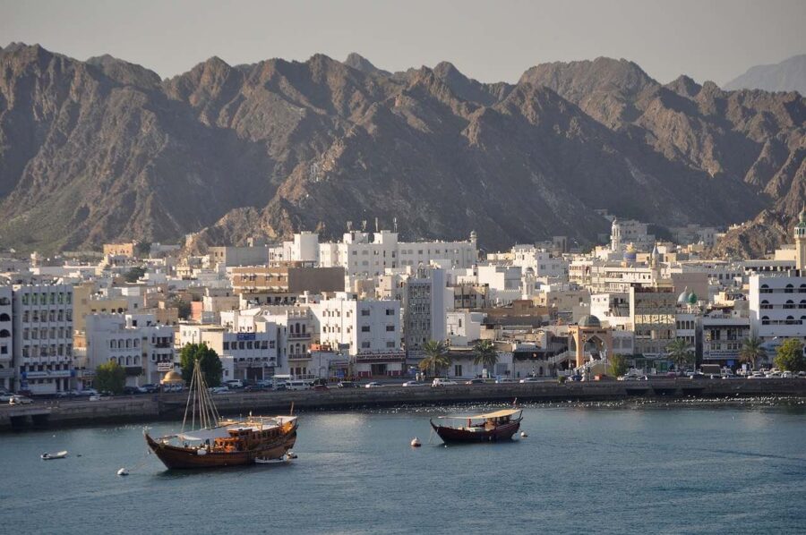 things to do in Muscat Oman harbour