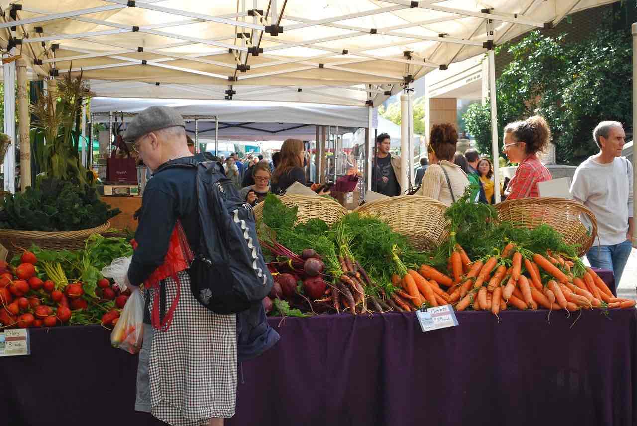 Farmers market Portland Oregon