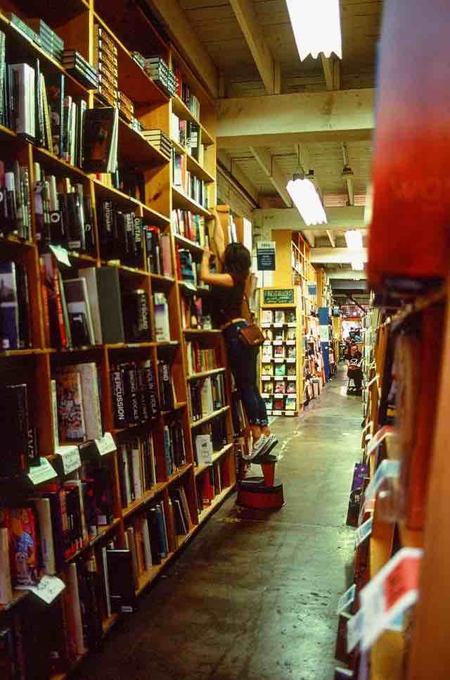 Powells City of Books - things to do in Portland Oregon