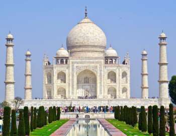 25 Most Famous Landmarks in Asia